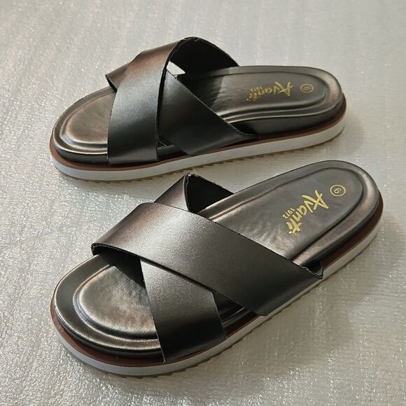 Avanti Aimee Women's Pewter Slide Sandals Size 6 - Picture 4 of 6
